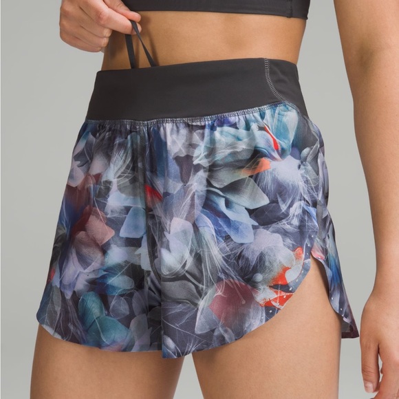 NWT Lululemon Fast and Free High Rise Classic Short 3" Luminescent Floral Multi - Picture 4 of 10